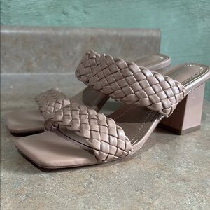 Brand NEW size 7.5 Tan Braided Women's Heels